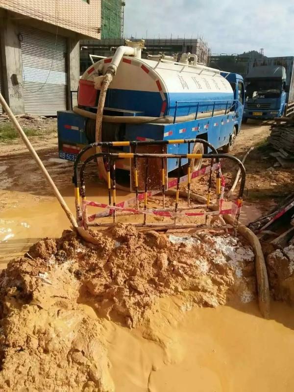 青山湖工地淤泥清淤