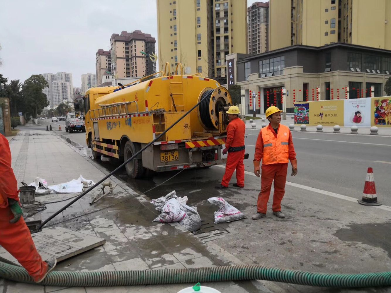 青山湖排污管道清淤-管道清洗