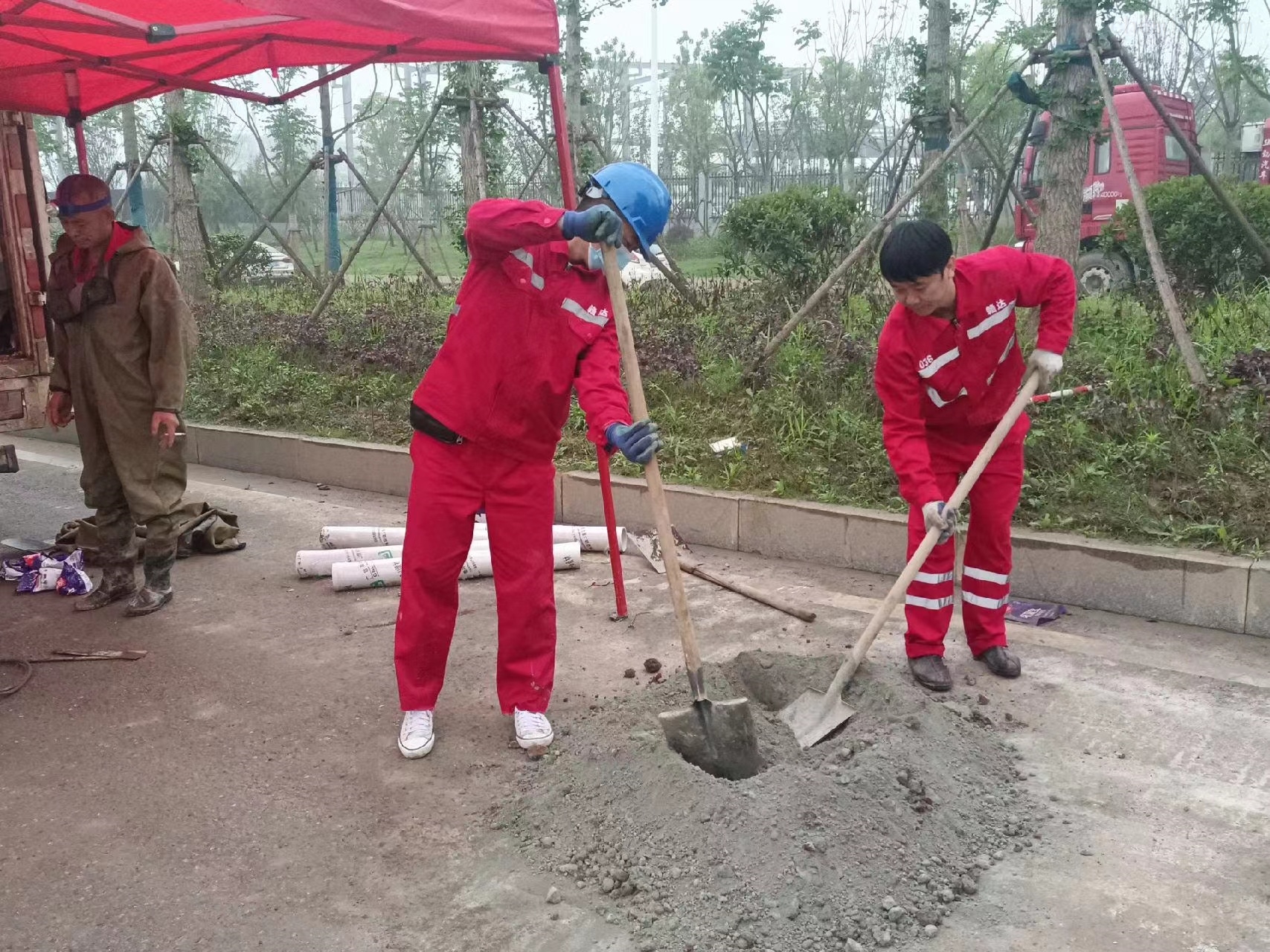 青山湖管道疏通哪家好】及时进行市政管道清淤