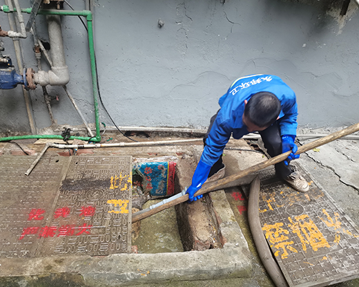 青山湖清掏化粪池